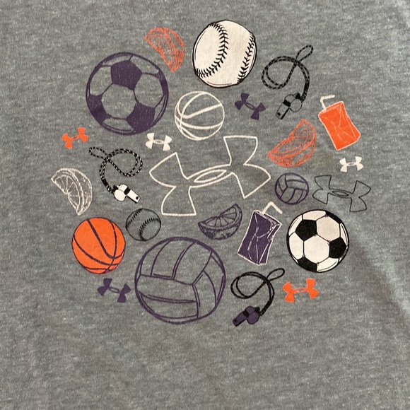 Girls Under Armour Grey T-shirt Size L - Picture 2 of 4